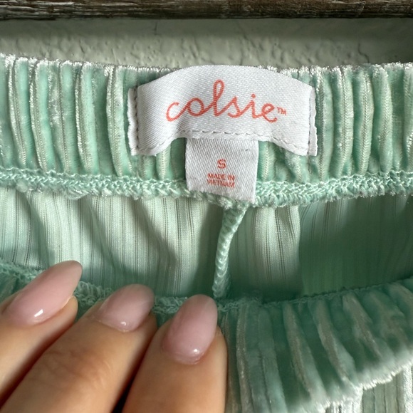 Colsie Light Seafoam Green Shimmer Velvety Stretchy Pull On Lounge Shorts sz: S - Picture 3 of 5